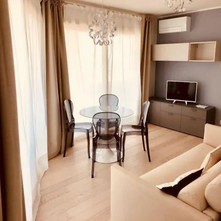 Luxury With Panoramic Terrace